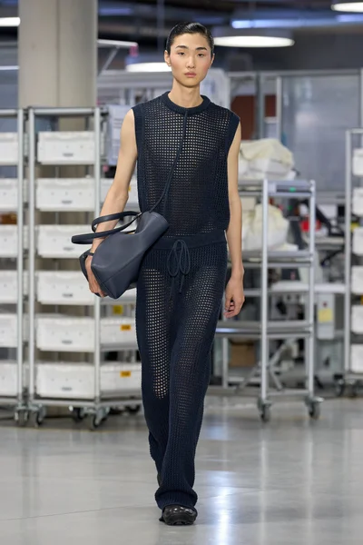 Look 28